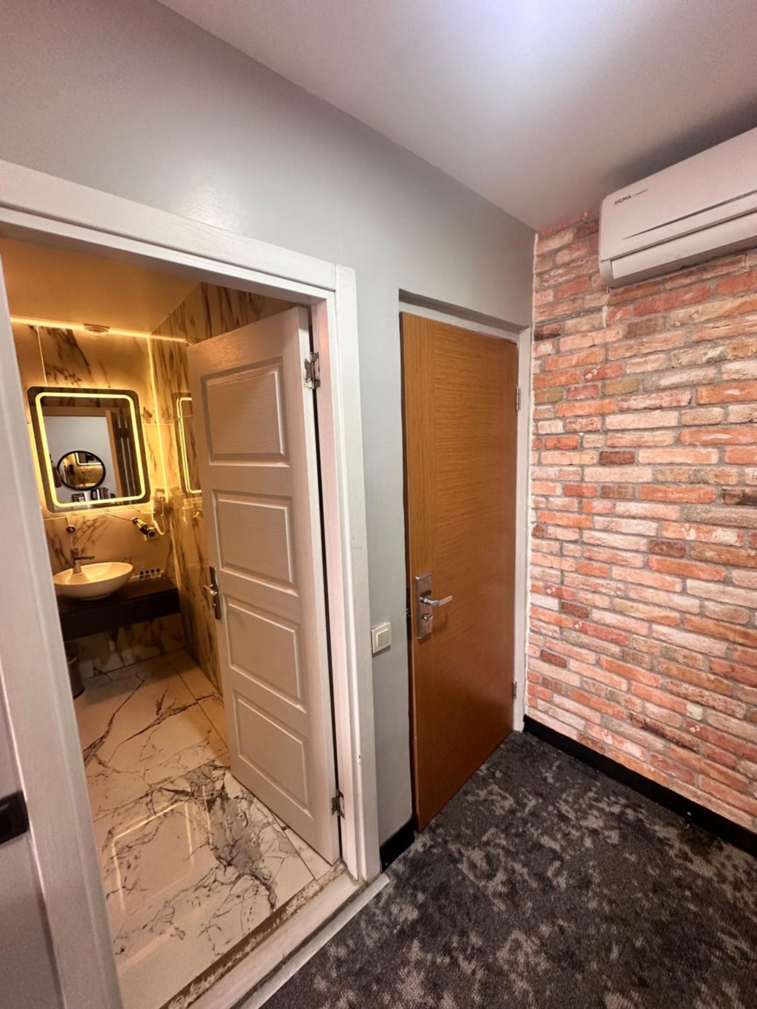 Taksim Cetinkaya Suite Istanbul Exteriör bild